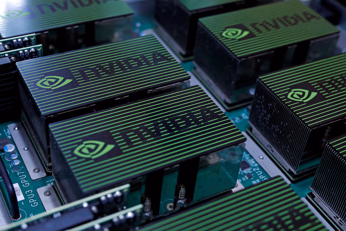 الزام انویدیا و AMD به پرداخت ۱۵٪ فروش تراشه‌های یشرفته به چین
